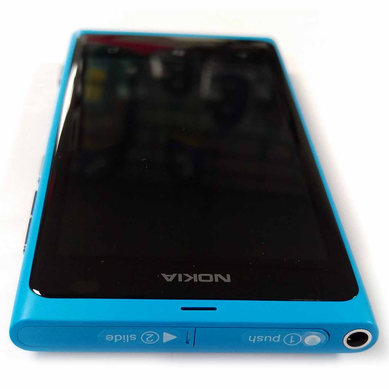 Обзор nokia lumia 800