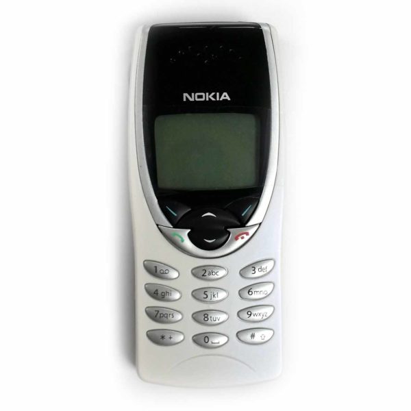 nokia 8210 (1)