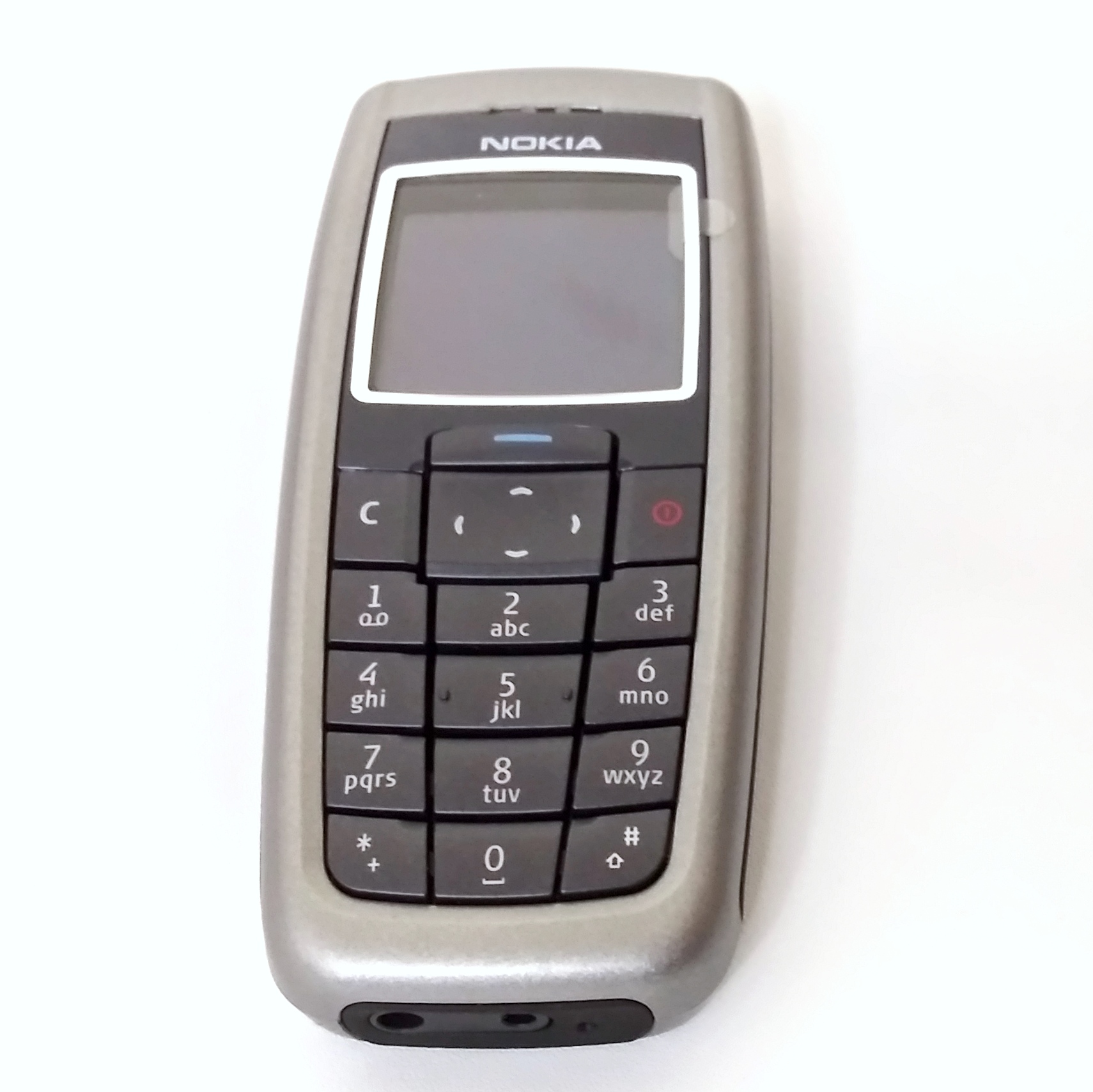 Nokia 2600 не заряжается