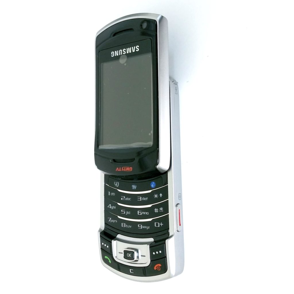 Samsung SGH-P930 Unlocked GSM Triband Cell Phone With Camera